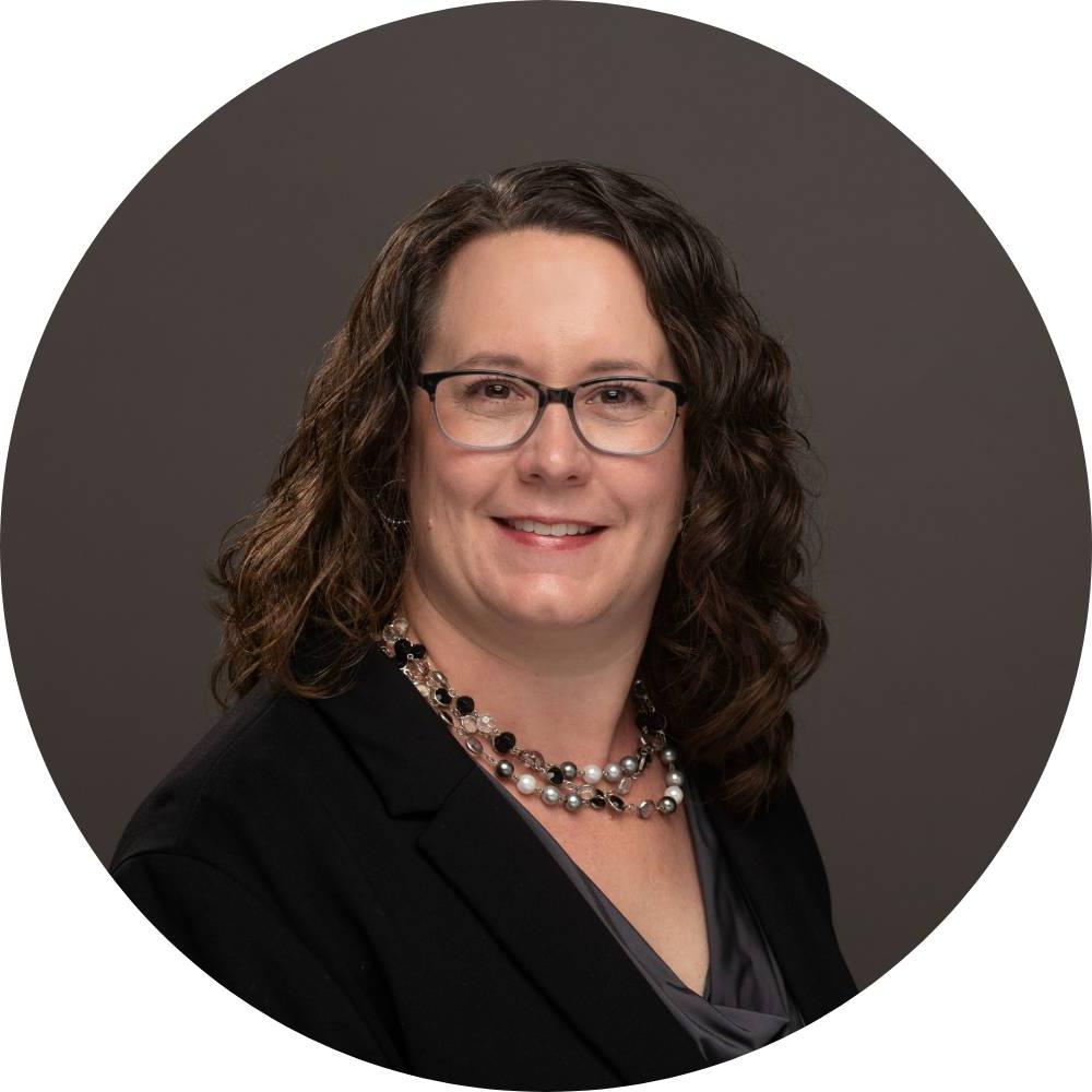 Becky Berrevoets smiling for her GVSU headshot